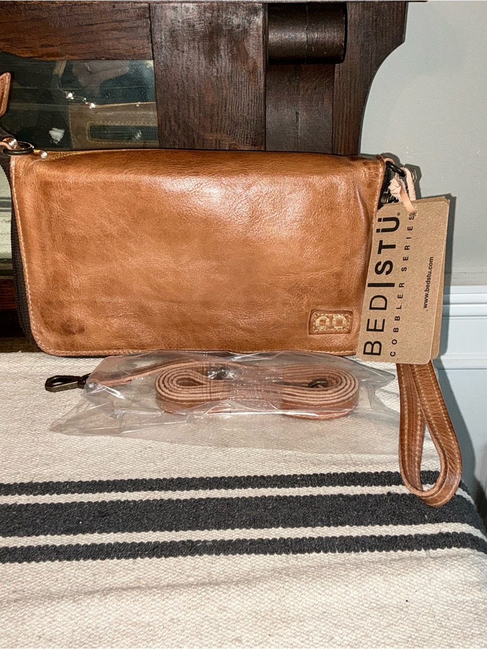 NWT Bed Stu TEMPLETON II Tan Rustic Crossbody Bag Wristlet Wallet MSRP $189